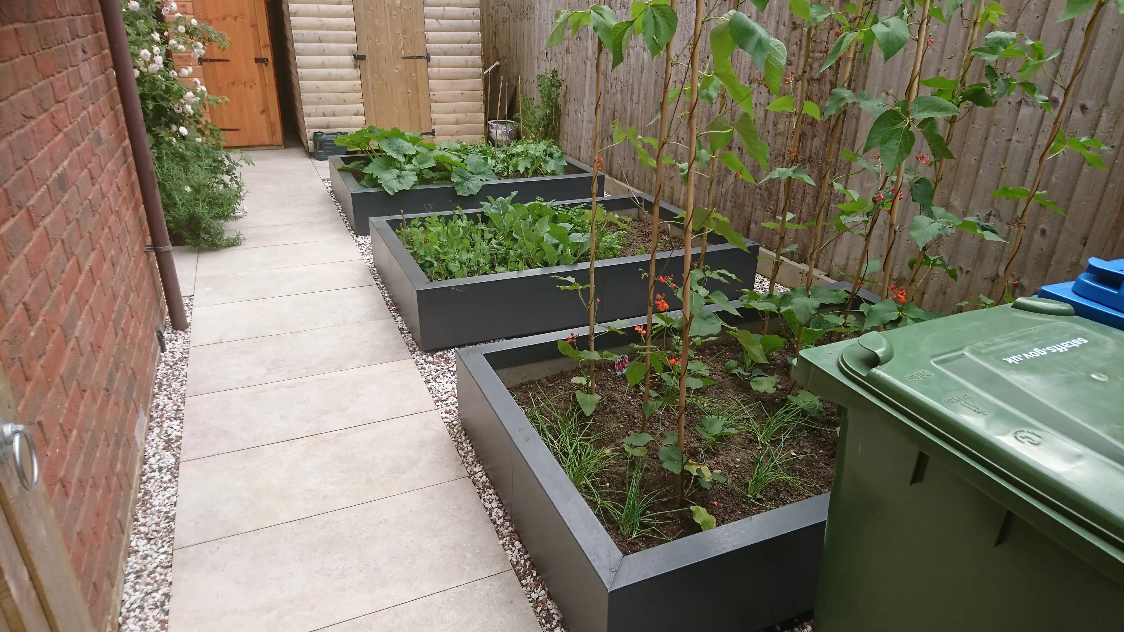 Planter 4